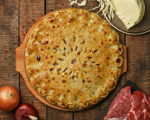 С мясом, сыром и грибами